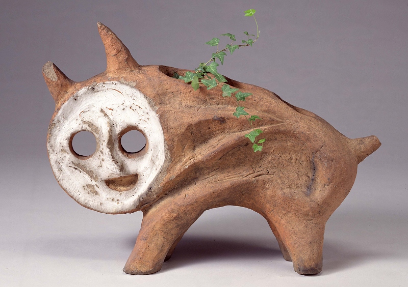 岡本太郎《犬の植木鉢》1955年