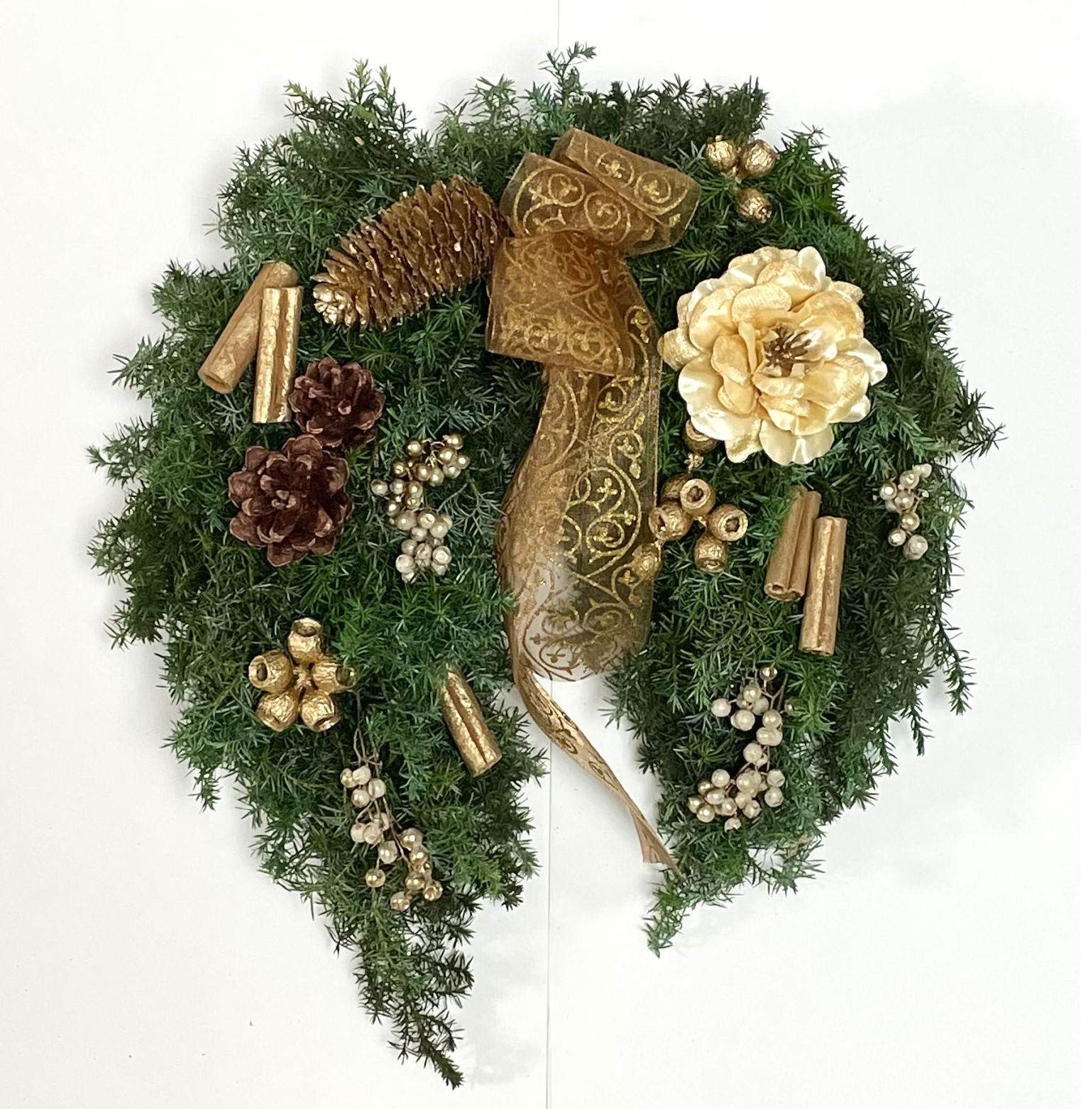 完成品 クリスマスリース幸せのホースシューリースベル付き 痛く フラワー・リース